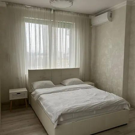 Apart Assistant On Smart Plaza Kyiv Exterior photo
