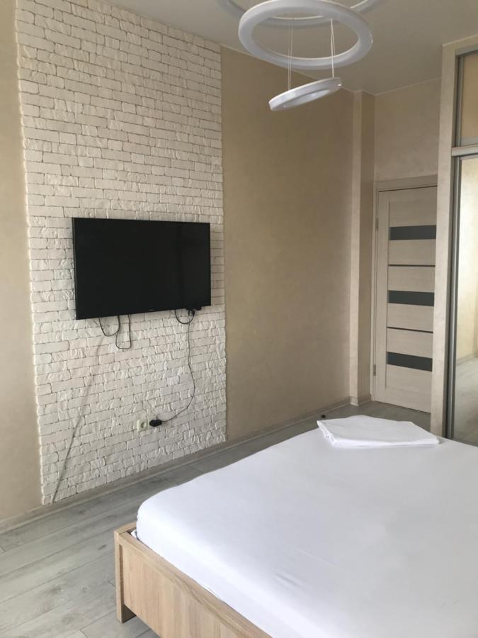 Assistant On Smart Plaza Hotel Kyiv