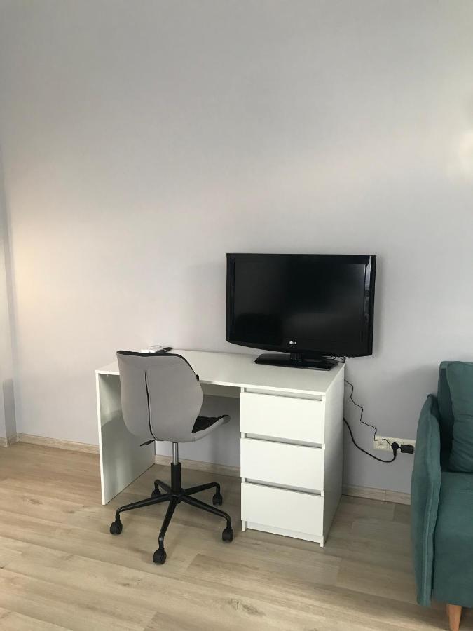 Assistant On Smart Plaza
