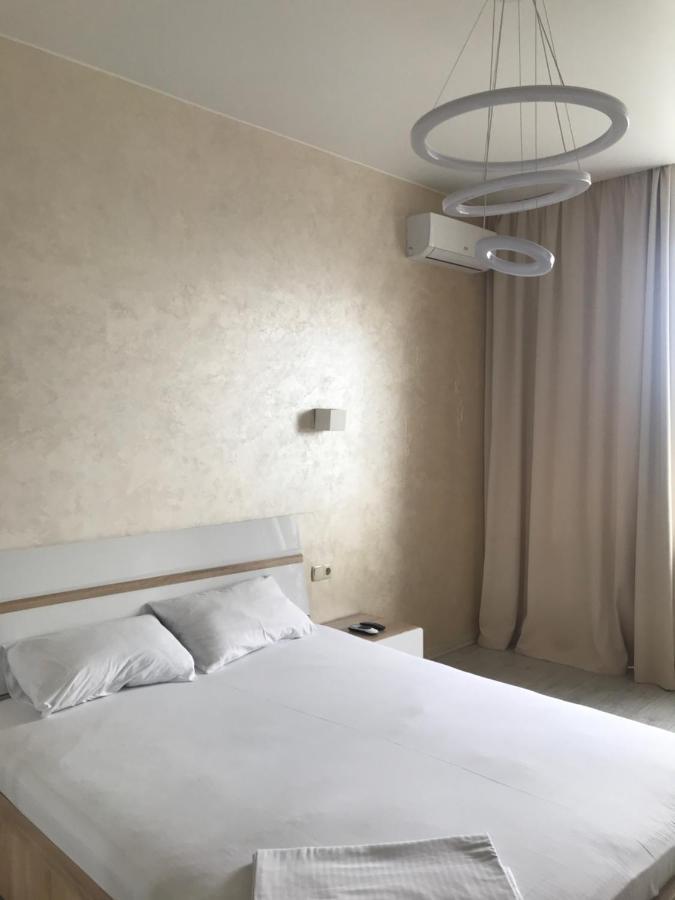 Assistant On Smart Plaza Kiev